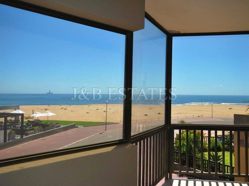 3-Bedroom Apartment With Sea Views - Photo 1