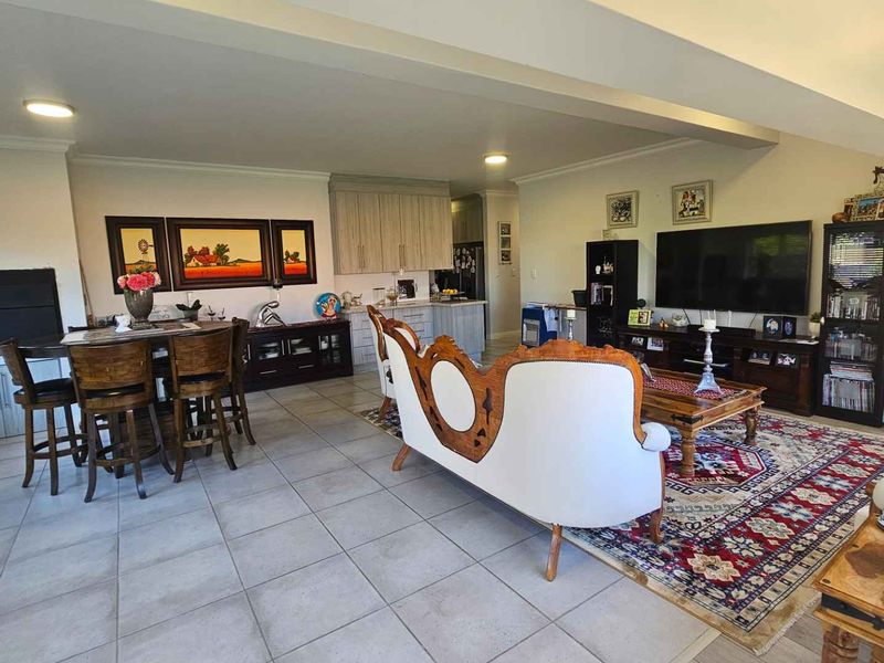 Breathtaking views & elegant living in Hartenbos - Photo 5