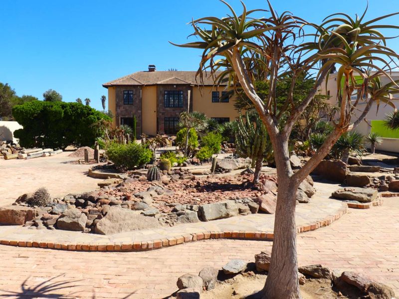 German Style Dune Border House, Garden Erf & Flat for Sale, Swakopmund Kramersdorf - Photo 6