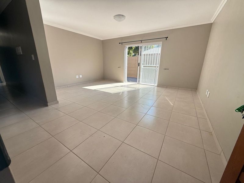 3 Bed, 1 bath  house in Villieria - Photo 3