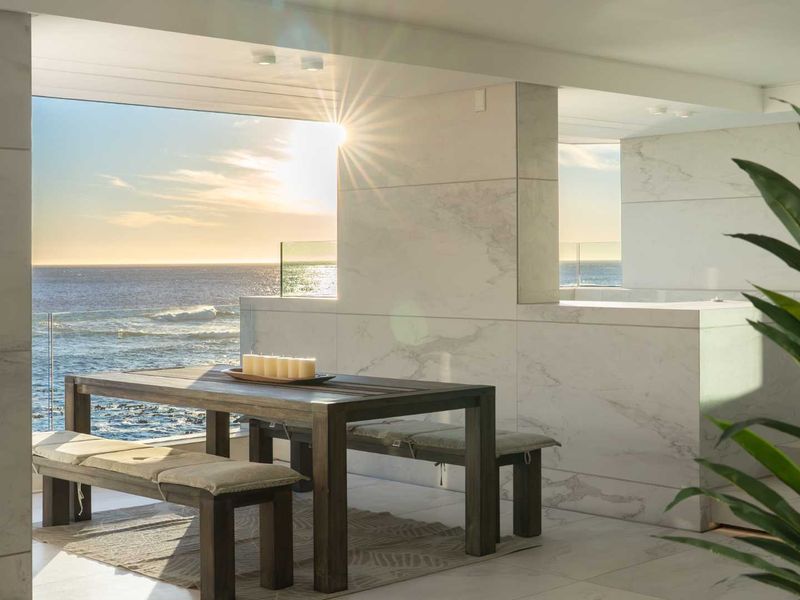 Exceptional Oceanfront Penthouse in Bantry Bay - Photo 5