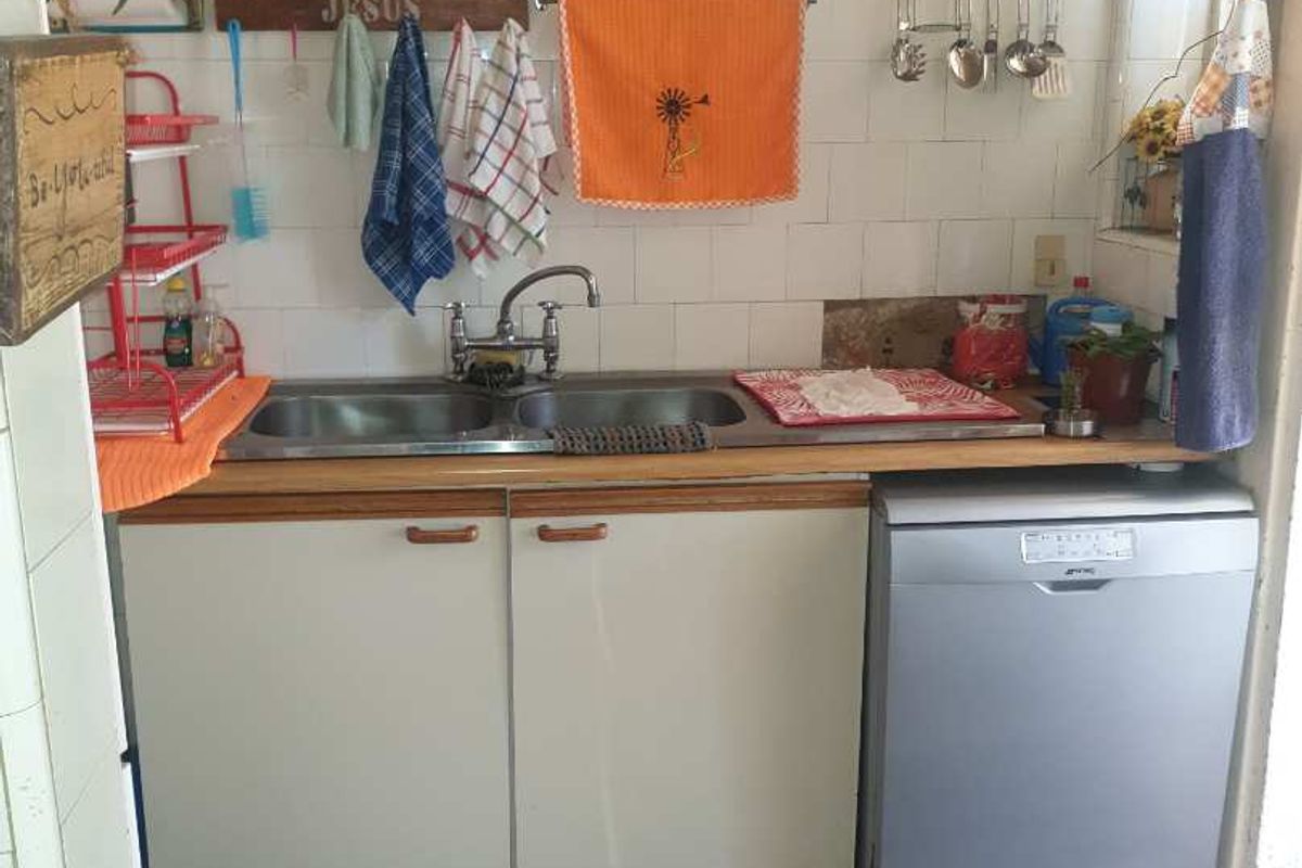 Large home in Selection Park - Photo 5