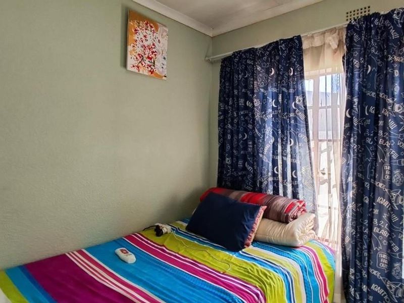 Investment property - Photo 4