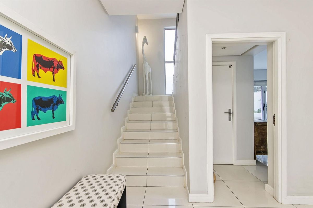 Magnificent 3 Bed Cluster Home - Photo 2