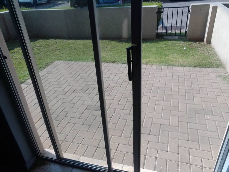 Groundfloor 1 Bedroom Apartment Flat For Sale in Boksburg Klippoortjie. - Photo 8