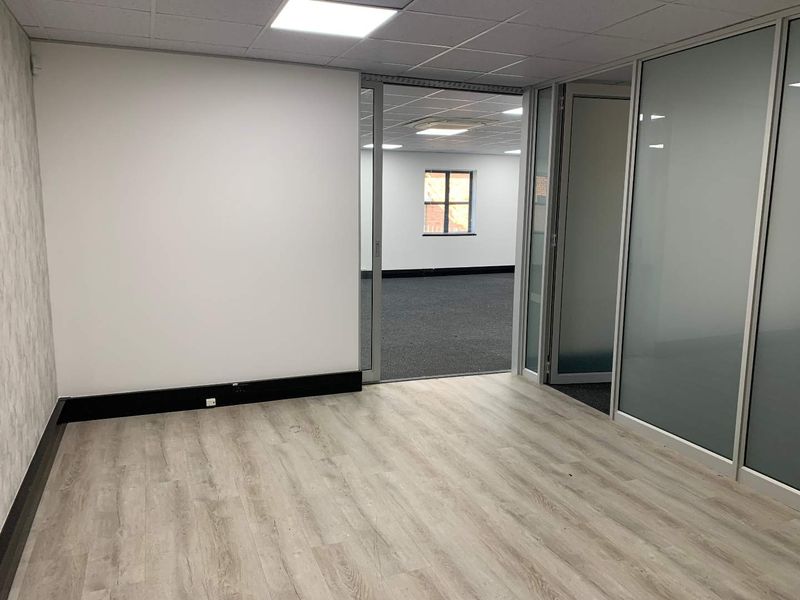 A-Grade Office Space To Let at Sunninghill Place, Sunninghill - Photo 6