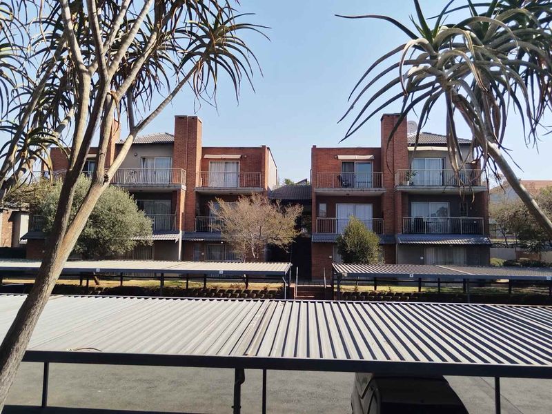 1st  Floor Double Storey Appartment - Photo 2