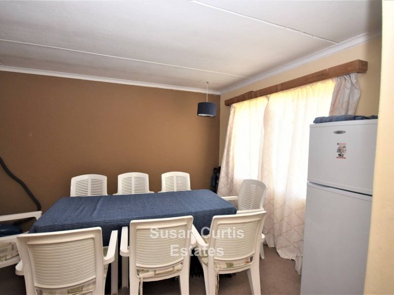 Prime Location - Photo 5