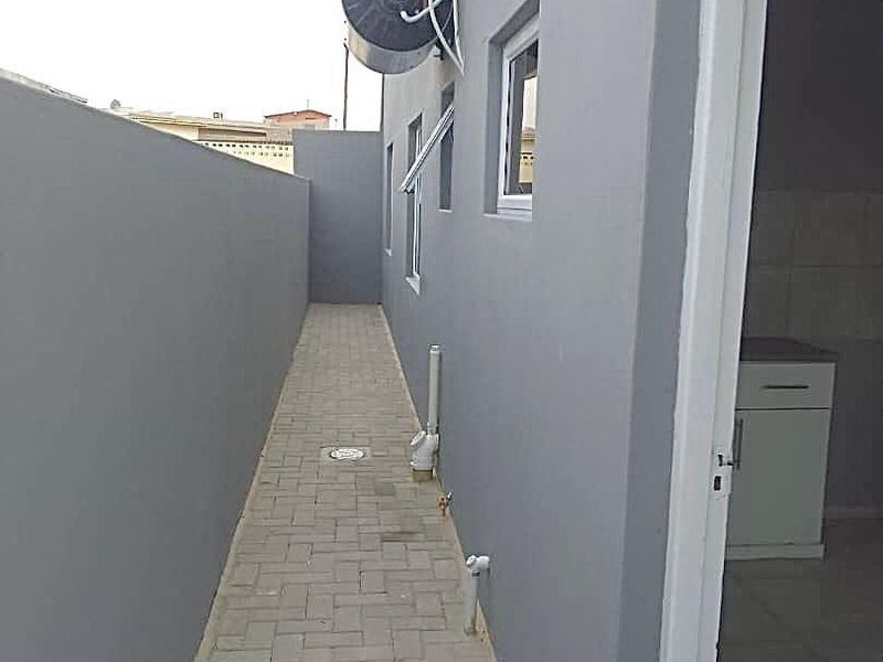 Spacious newly renovated house - Photo 3