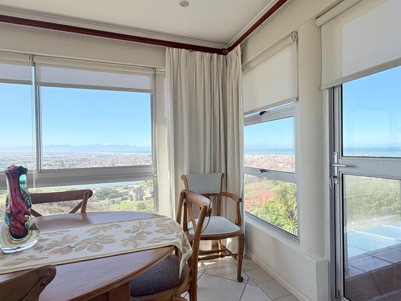 House To Rent In Muizenberg! - Photo 7