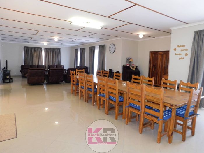 Property #2564103, House For Sale in Henties Bay Central