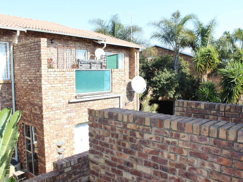Property For Sale in Sale in Zwartkop, Centurion - Photo 10