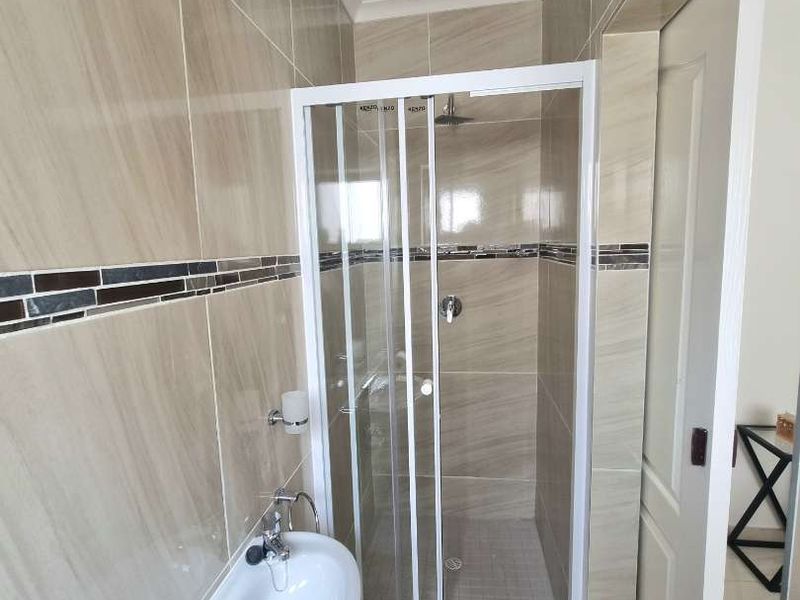 BRAND NEW TOWNHOUSES IN WANAHEDA - Photo 9