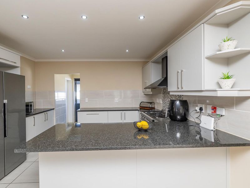 Modern and Refined - Solè Country Estate - Photo 8