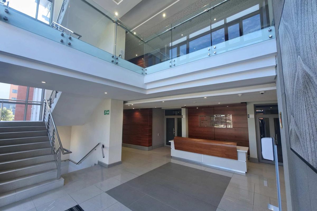 Modern Office Space To Let – Grosvenor Square, Century City - Photo 3