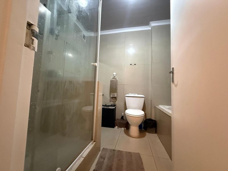 Ground Floor Gold in Brackenfell - Photo 10