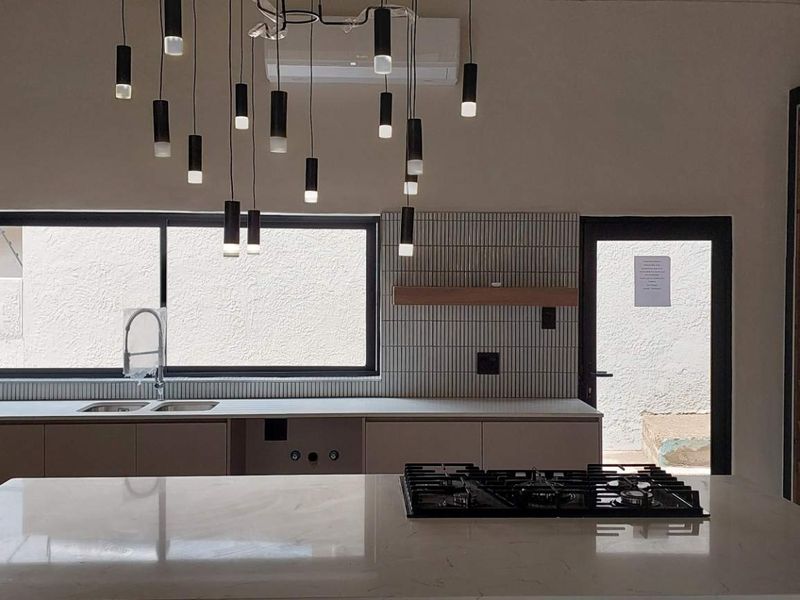 Prime property in the heart of Eros Park - Photo 2