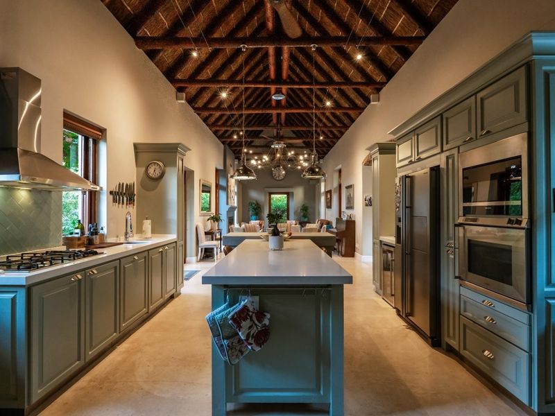 Luxury 5-Bedroom Home in Pearl Valley Golf Estate, Paarl - Photo 3