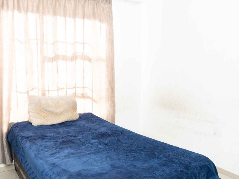 Ground floor Unit - Photo 9