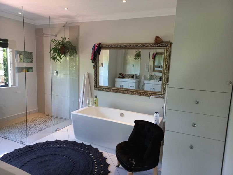 Spectacular family home in a very popular and sought after area. - Photo 10