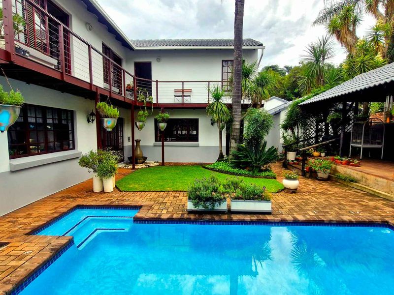 PRISTINE FAMILY HAVEN - Photo 2