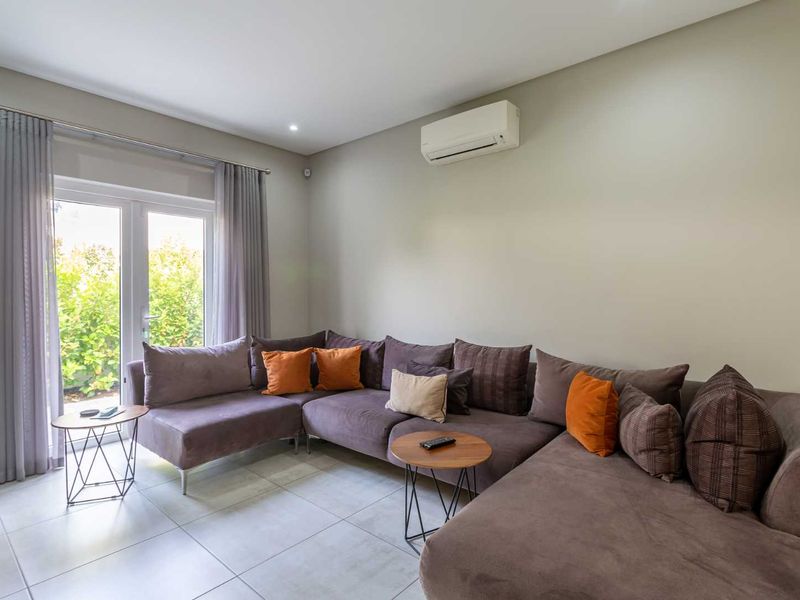 Elegant Five-Bedroom Home with Relaxing Outdoor Areas in Le Domaine Neighbourhood on Val de Vie Estate - Photo 9