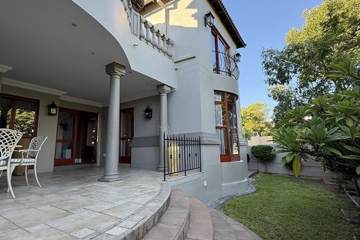 Eros- For Sale- N$8 500 000 - Photo 2