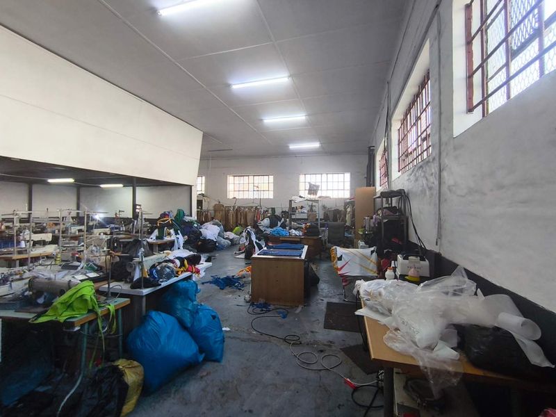 900m2 Factory or Warehouse To Let in New Doornfontein - Photo 7