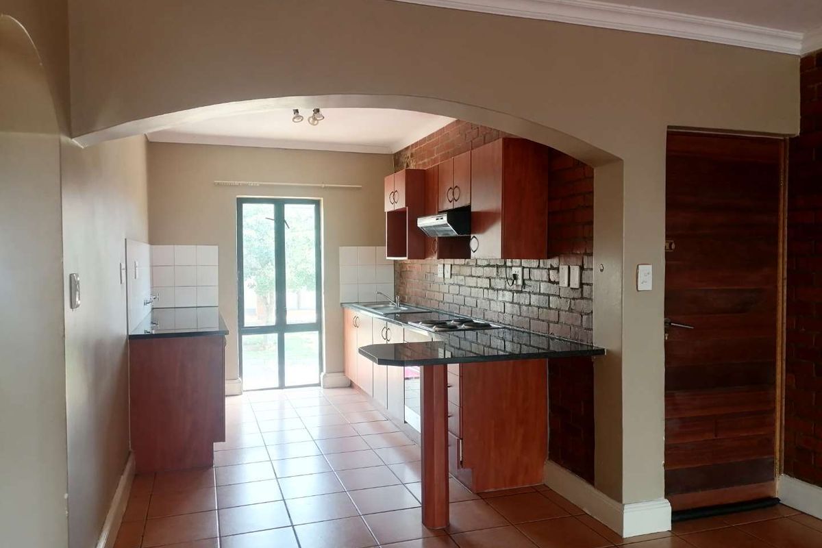 A STUDENT ACCOMMODATION FOR FALE - Photo 4