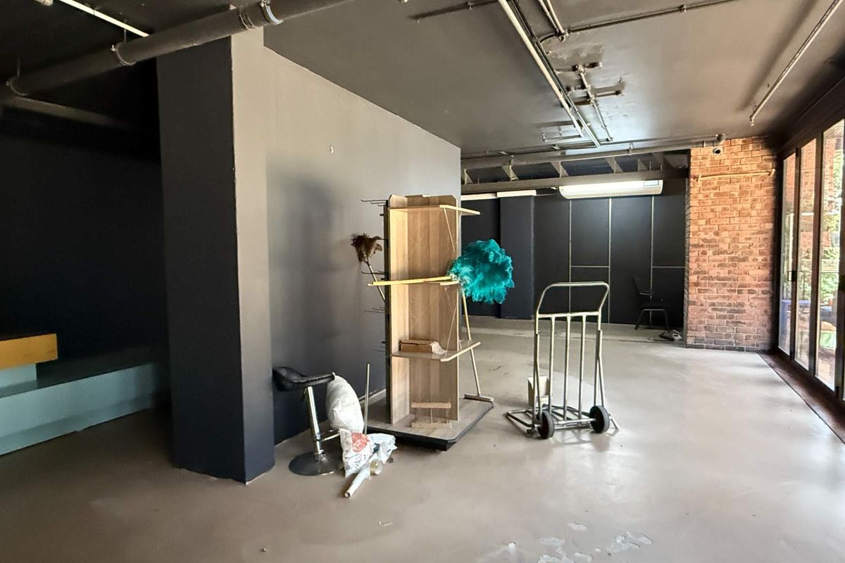 177m2 ground floor retail unit to let in Wembley Square - Photo 3