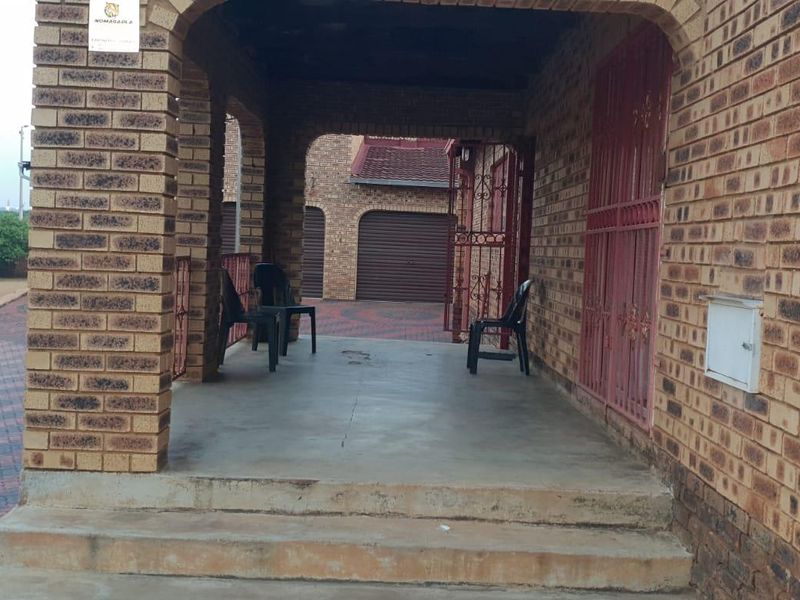 3 Bedroom House for Sale in Soshanguve DD - Photo 8