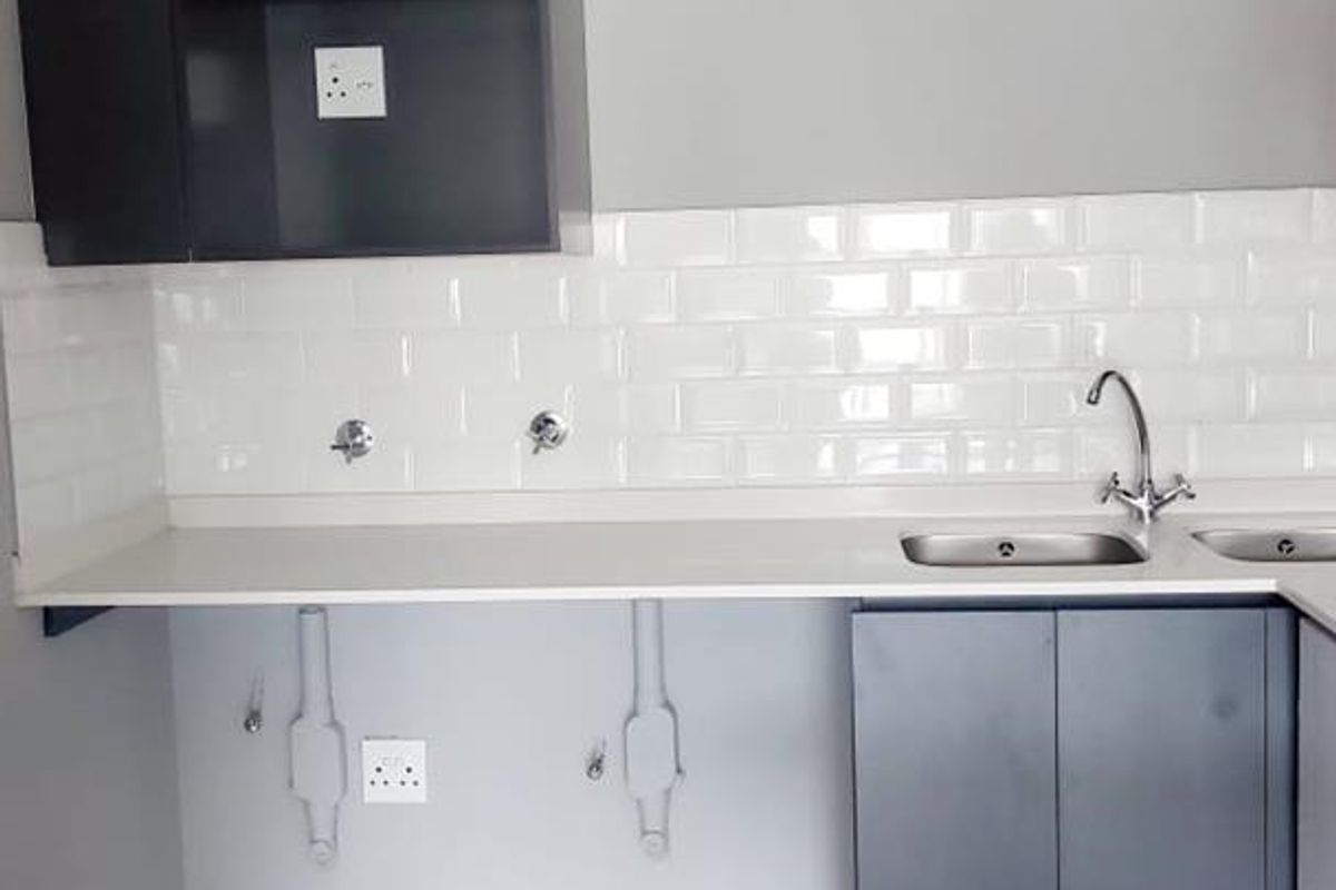 Modern 3 bedroom to let - Photo 2