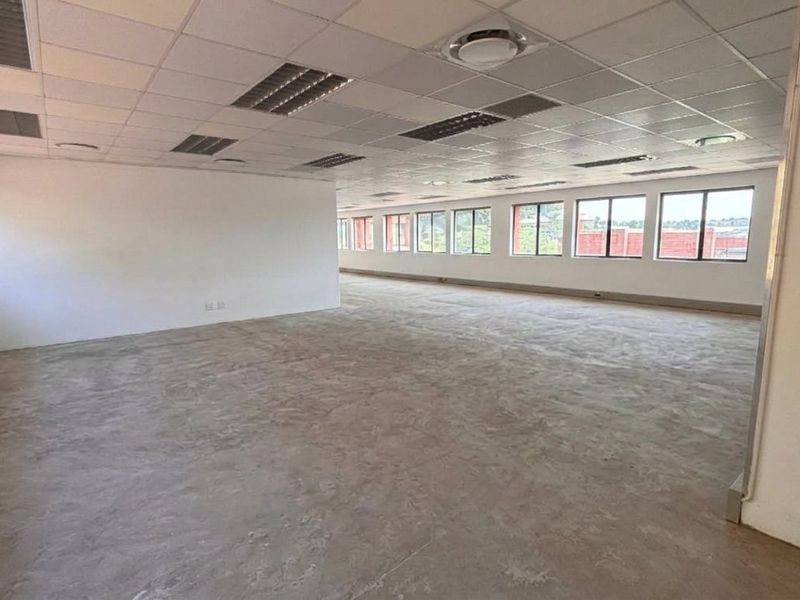 362 m2 COMMERCIAL OFFICE SPACE FOR SALE | PIN OAK OFFICE PARK, HILTON - Photo 9