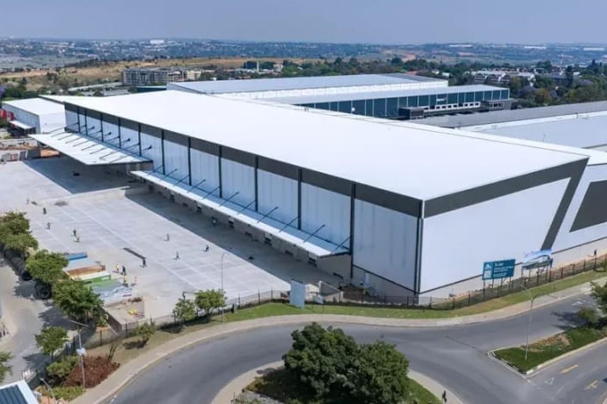 12 674m2 Meadowview Warehouse To Let - Photo 2