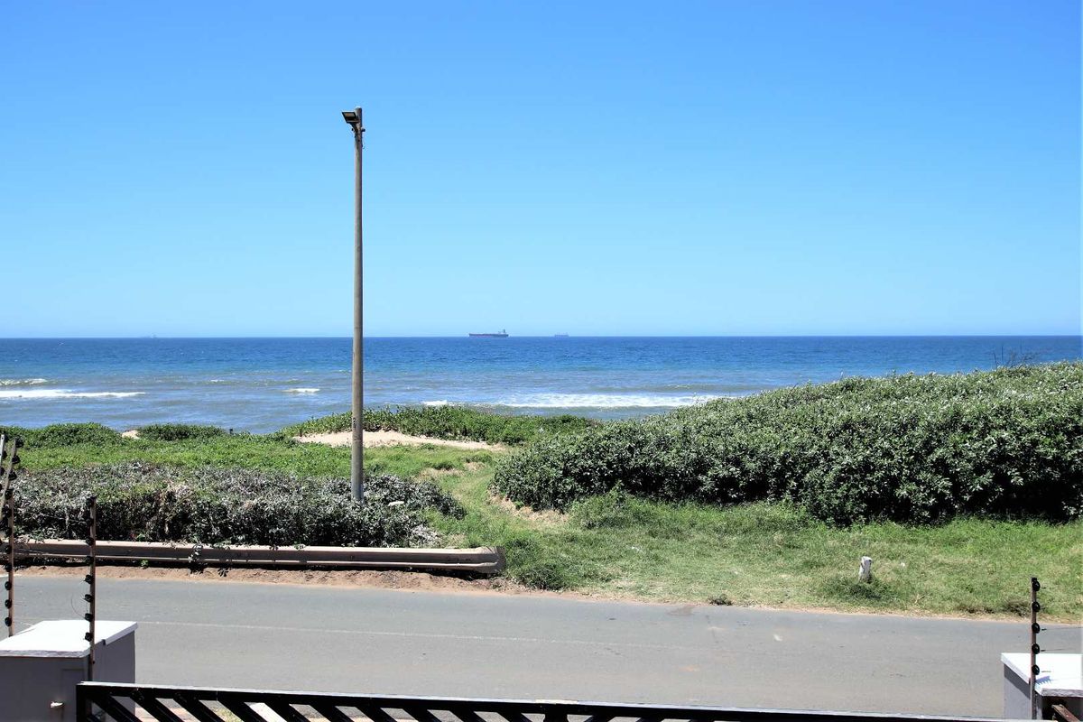 Investment Beachfront Apartments on 2024m2 plot with Sea Views - Photo 3