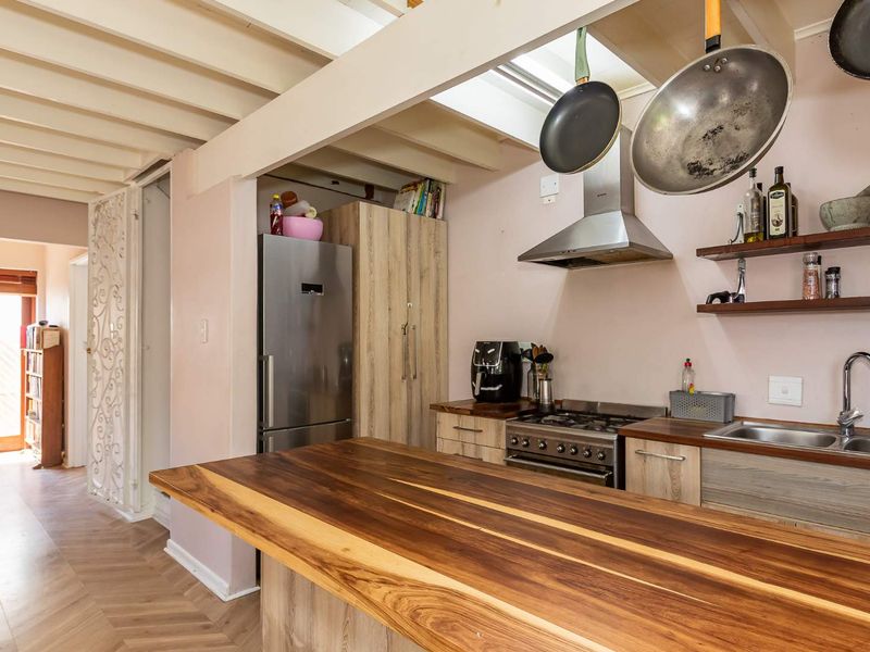 Stylish 3-bed freestanding duplex in Kenilworth, Cape Town - Photo 7