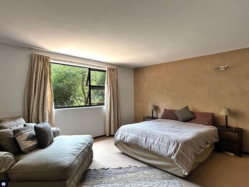 Property for Sale: Stunning 6-Bedroom House in Boschenvaal Eco Estate - Photo 10