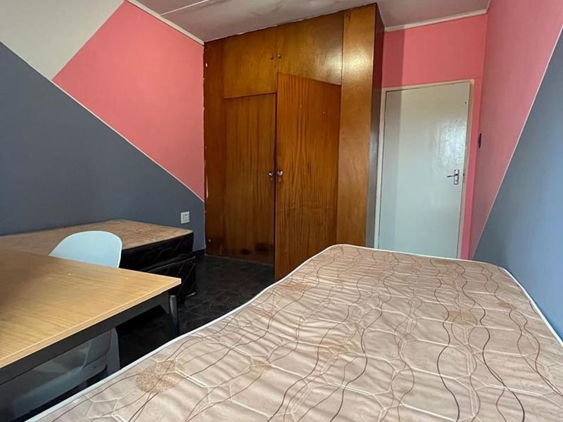 9-Bedroom Investment - Photo 5