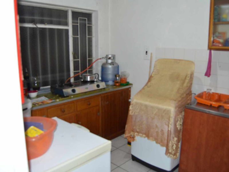 Neat Flat in Meyerton - Photo 3