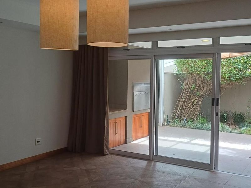 3 BEDROOM DUNKELD WEST - Photo 6