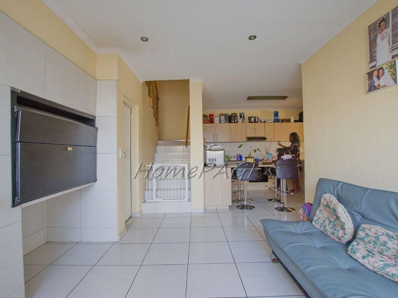 Central, Walvis Bay:  Townhouse in Villa Grande is for Sale - Photo 10