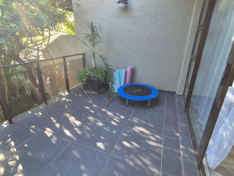 Secure Estate Living Townhouse - Photo 7