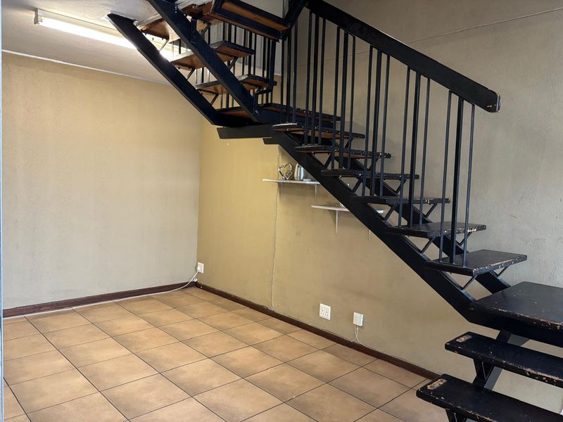 Every investors dream apartment is now for sale. - Photo 2