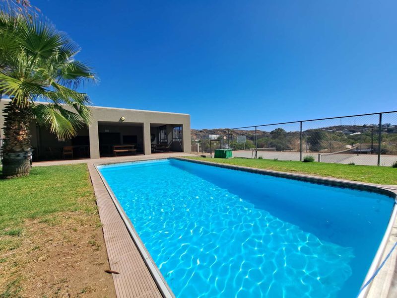 SUPER SOLE MANDATE – HOT PROPERTY IN KLEIN WINDHOEK! - Photo 3