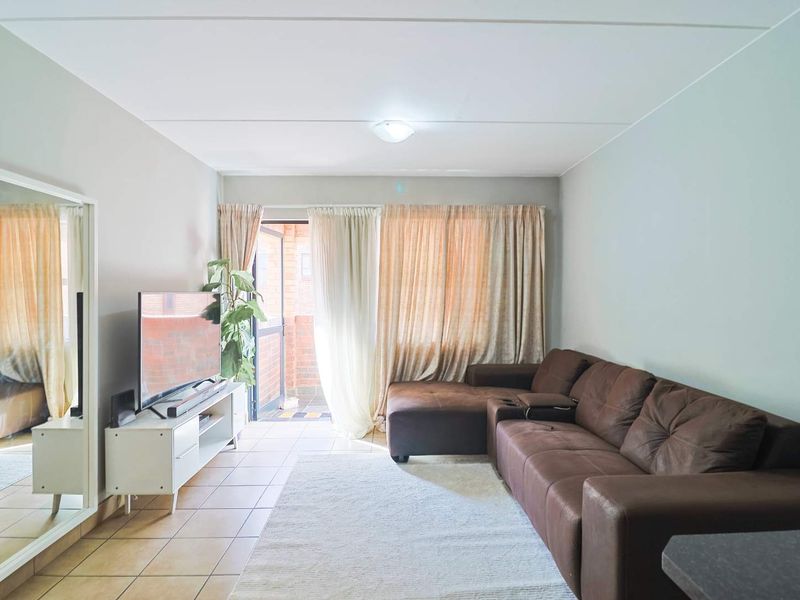 2 bedroom apartment for sale in a security estate - Photo 6