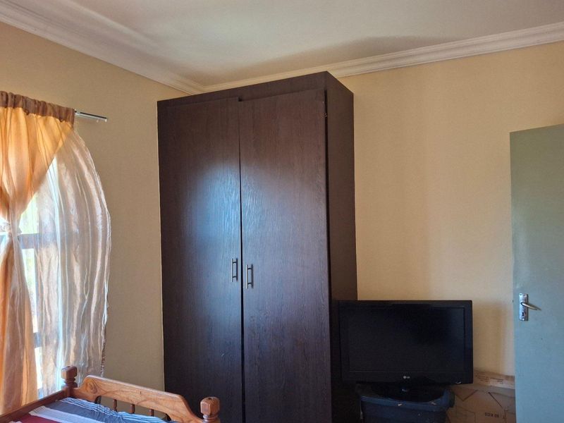 **Discover Your Dream Home in Winchester Hills - Photo 10