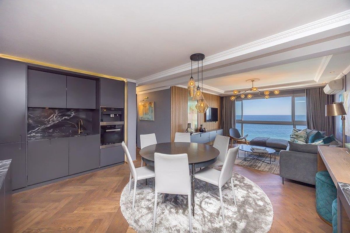 19th-Floor Pavilion Place with Panoramic Ocean Views - Photo 4