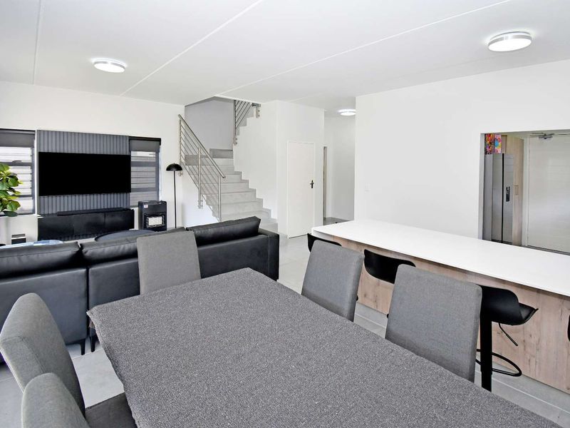 Fully Furnished 3-Bedroom Home in Springwood Estate | Pet-Friendly Garden | Move-In Ready Living - Photo 8