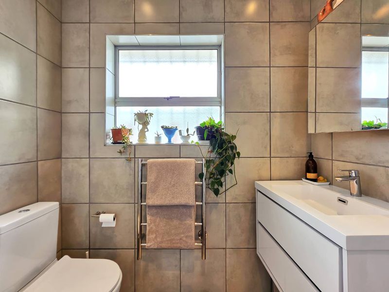 Top Floor Airbnb Gem in Sea Point - Photo 10