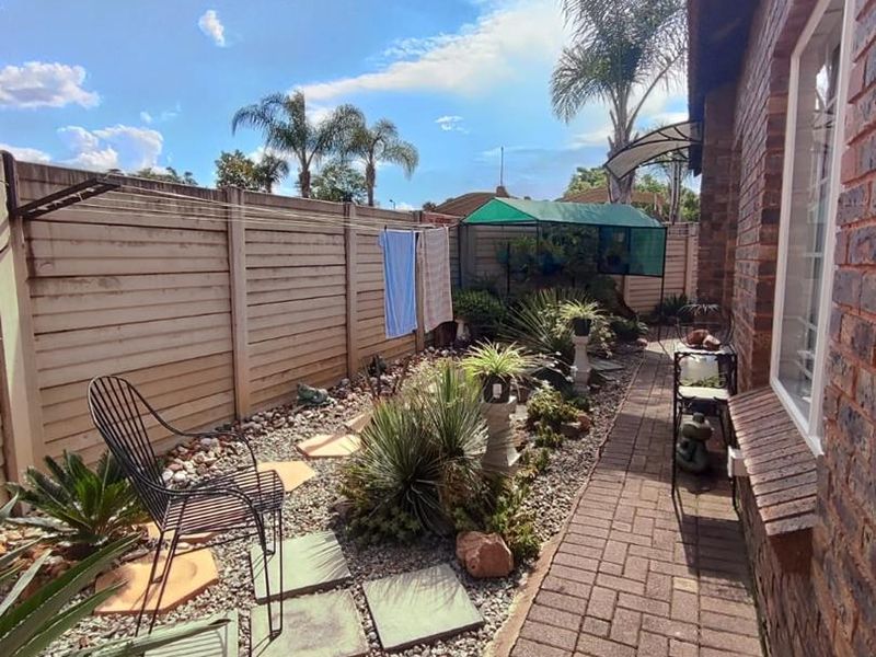 Modern 2-Bedroom Simplex for Sale in Andeon, Pretoria West – R850,000 - Photo 8